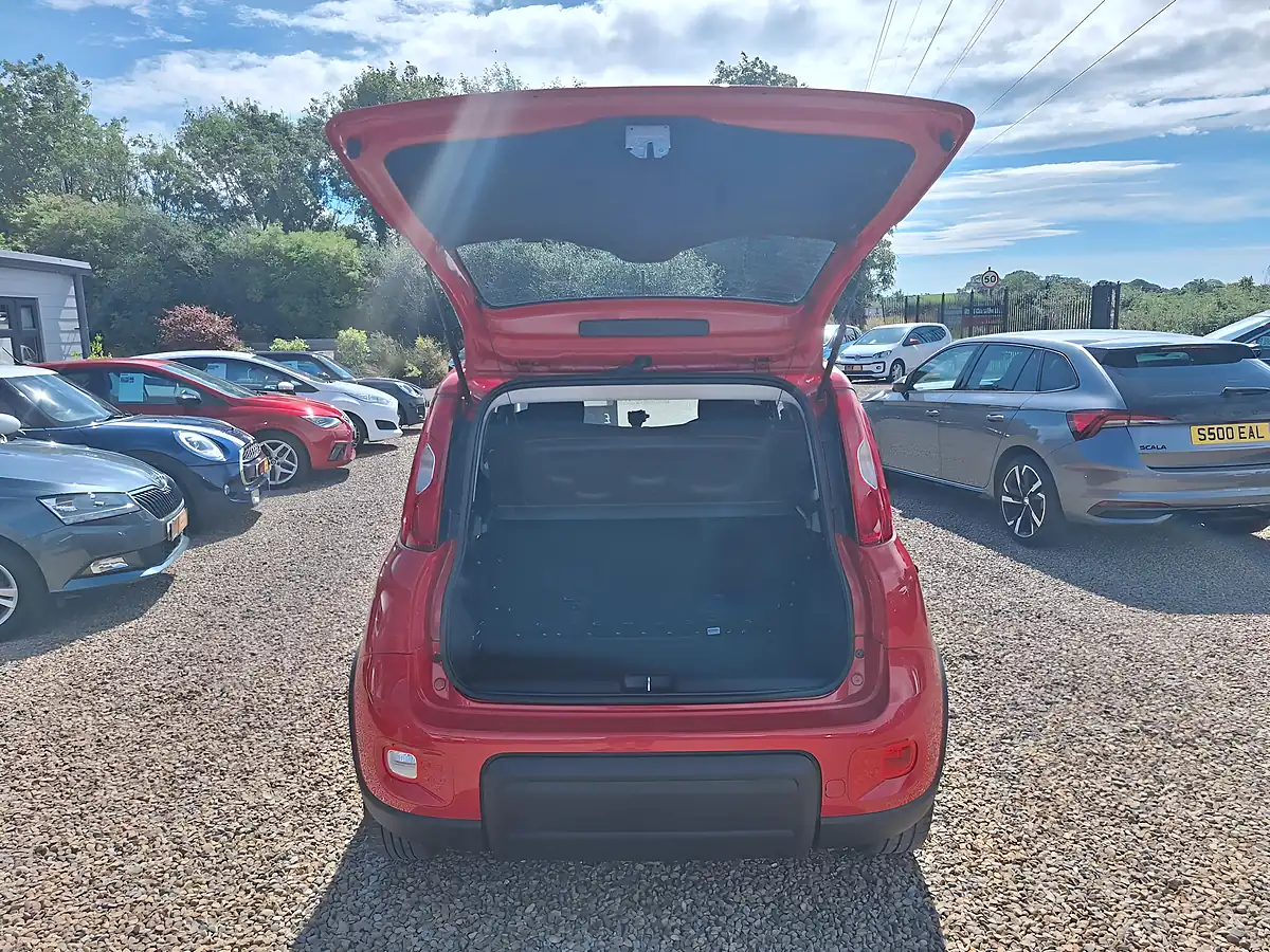 Used 2021 Fiat Panda City Life Red - Interior and Exterior details 19