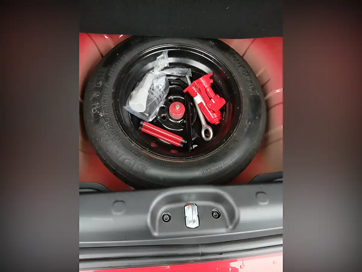 Used 2021 Fiat Panda Red - Interior and Exterior details 15