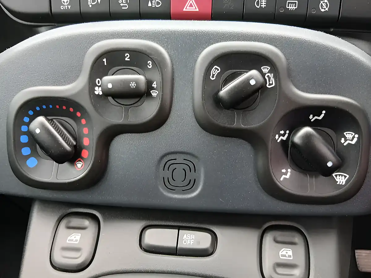 Used 2021 Fiat Panda Red - Interior and Exterior details 17