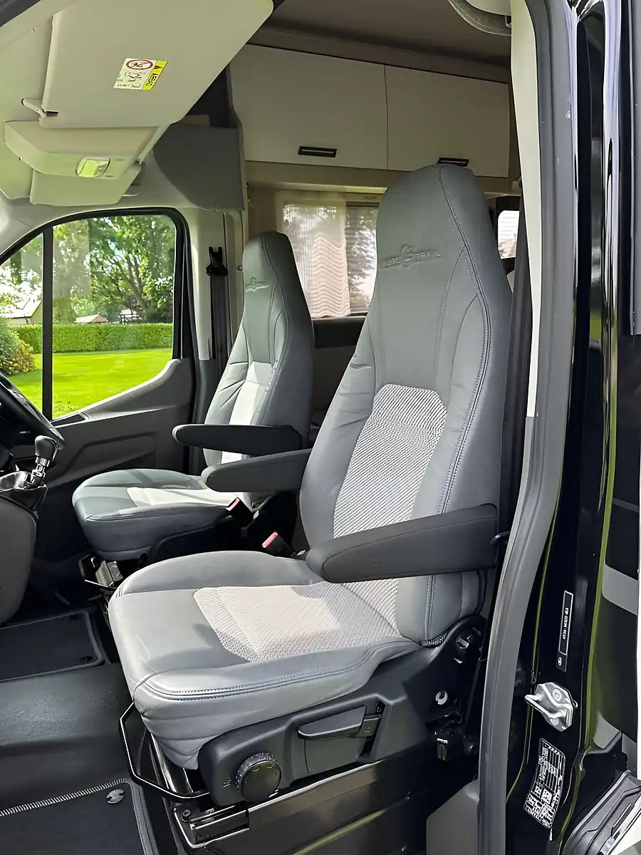 Used 2021 Ford Auto Trail Transit F-Line 74 Black - Interior and Exterior details 17