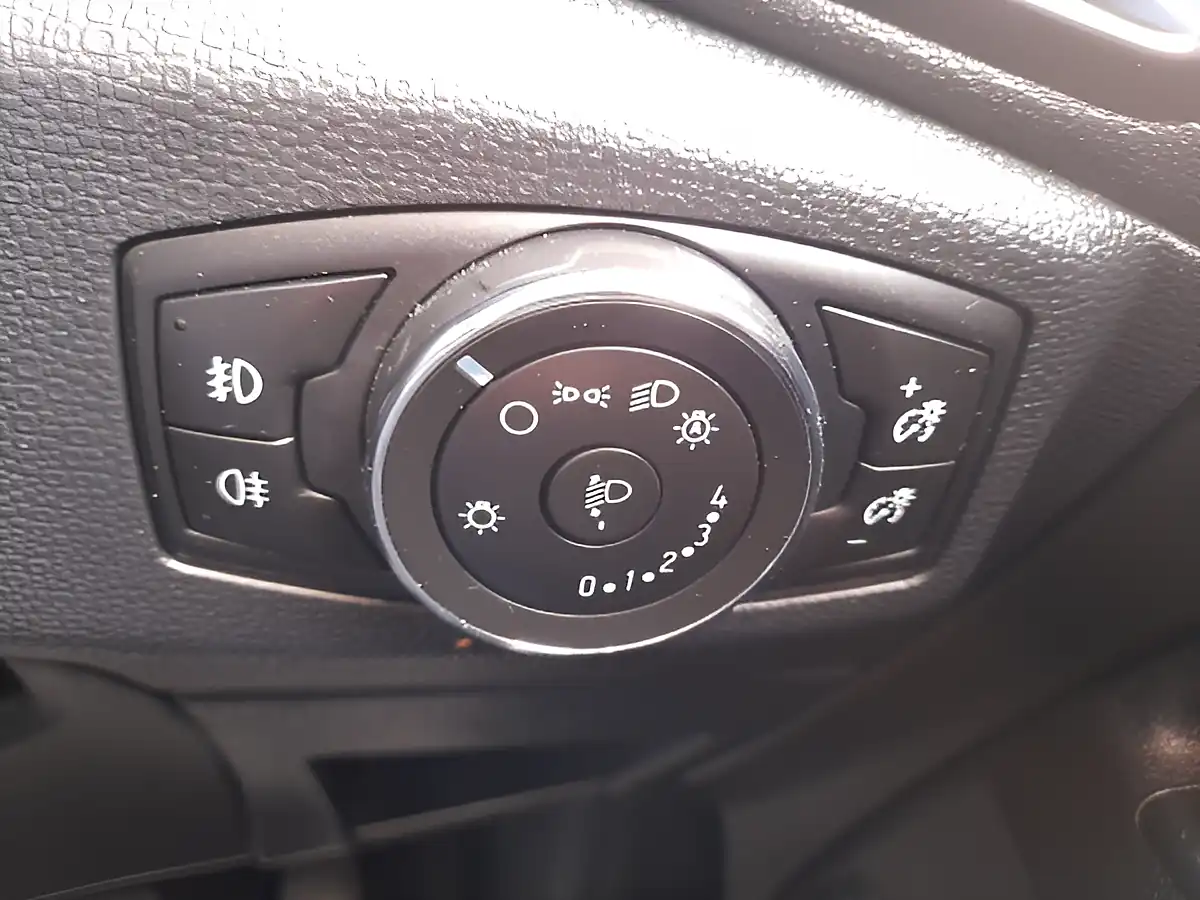 Used 2021 Ford Ecosport Active White - Interior and Exterior details 19