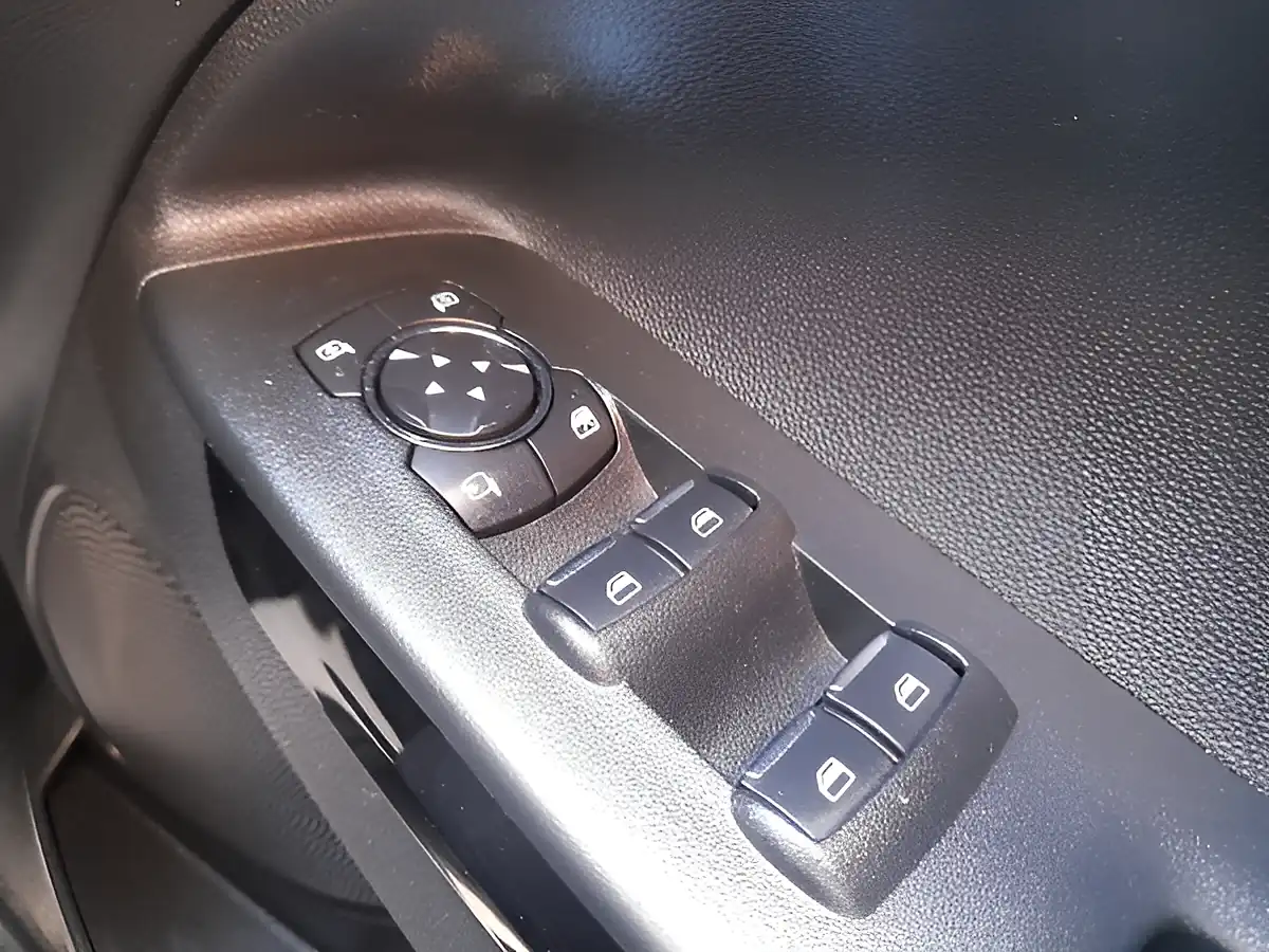Used 2021 Ford Ecosport Active White - Interior and Exterior details 20