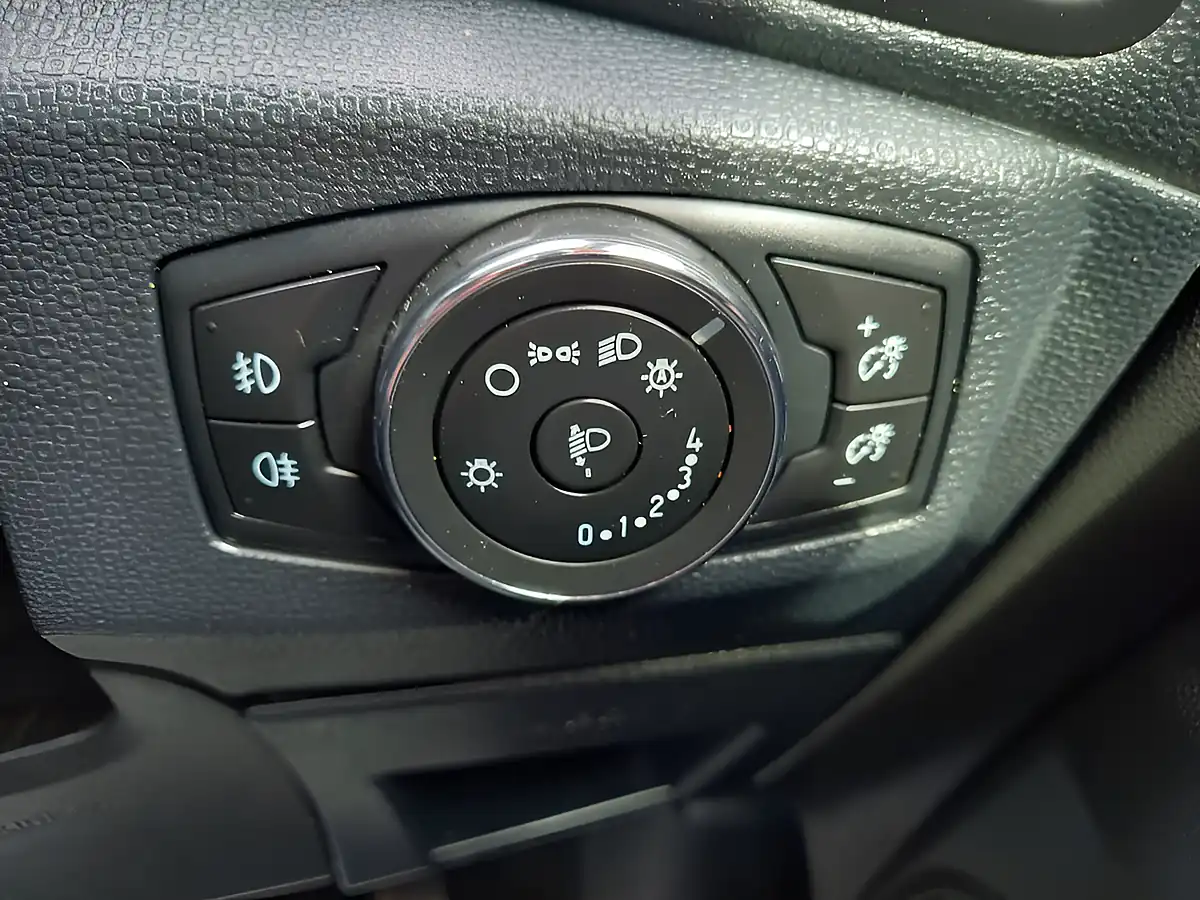 Used 2021 Ford Ecosport Active White - Interior and Exterior details 14