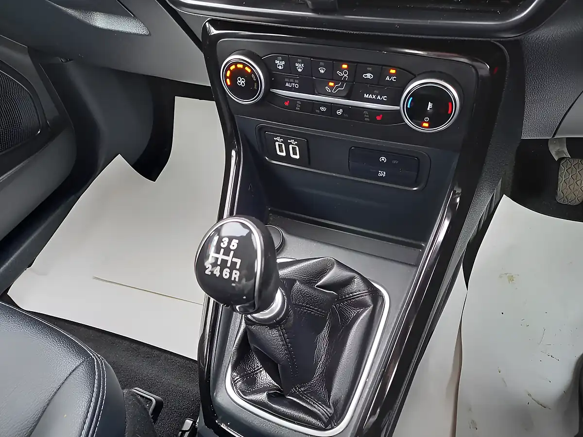 Used 2021 Ford Ecosport Active White - Interior and Exterior details 17