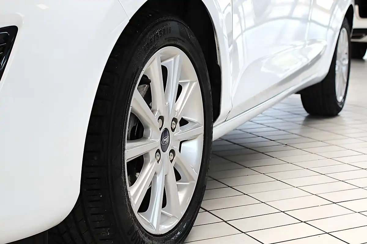 Used 2021 Ford Fiesta Titanium White - Interior and Exterior details 5