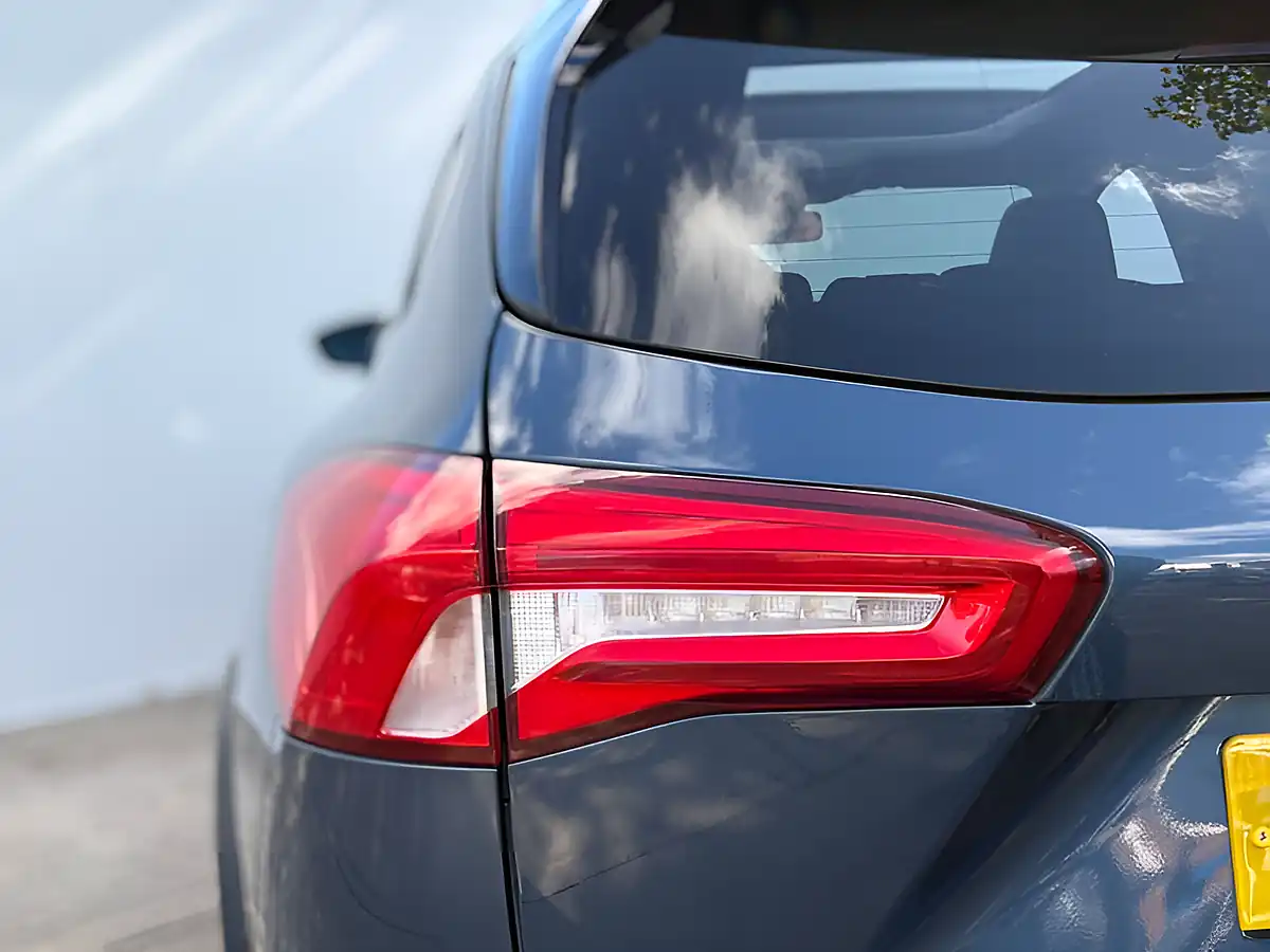 Used 2021 Ford Focus Active X Chrome Blue - Interior and Exterior details 15