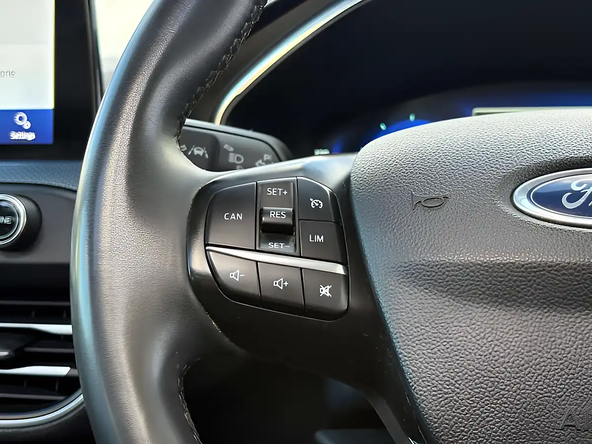 Used 2021 Ford Focus Active X Chrome Blue - Interior and Exterior details 16