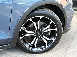 Used 2021 Ford Focus Active X Chrome Blue - Interior and Exterior details 6