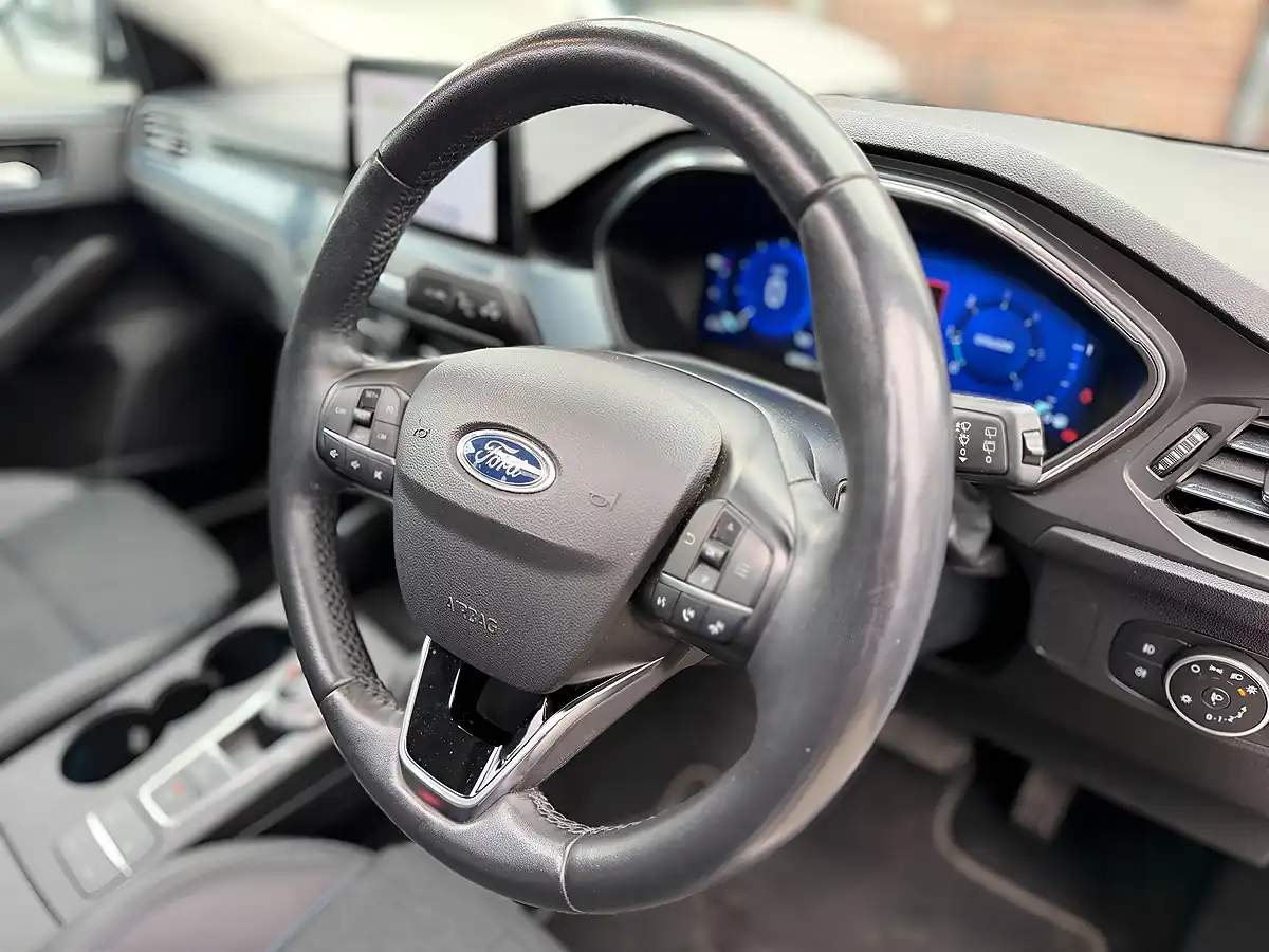 Used 2021 Ford Focus Active X Frozen White - Interior and Exterior details 11