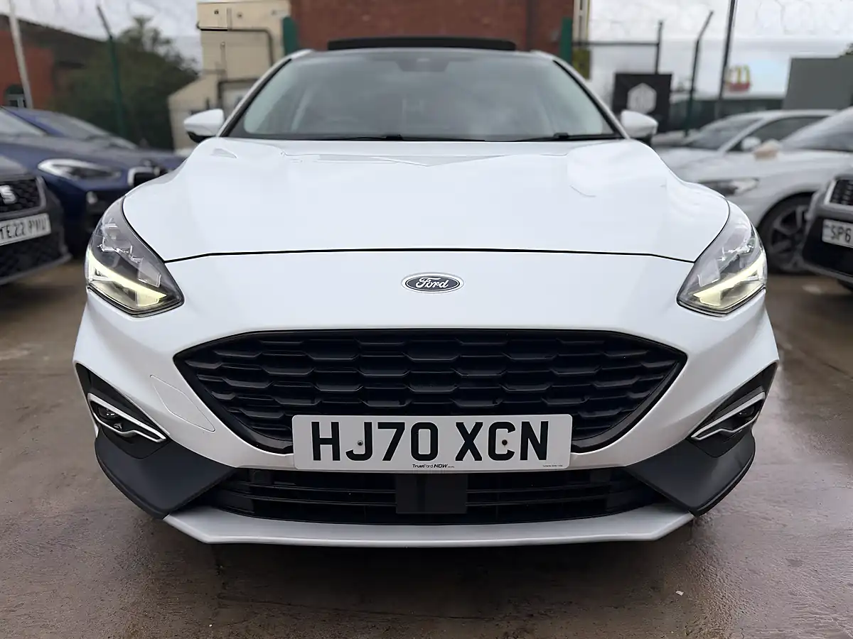 Used 2021 Ford Focus Active X Frozen White - Interior and Exterior details 7