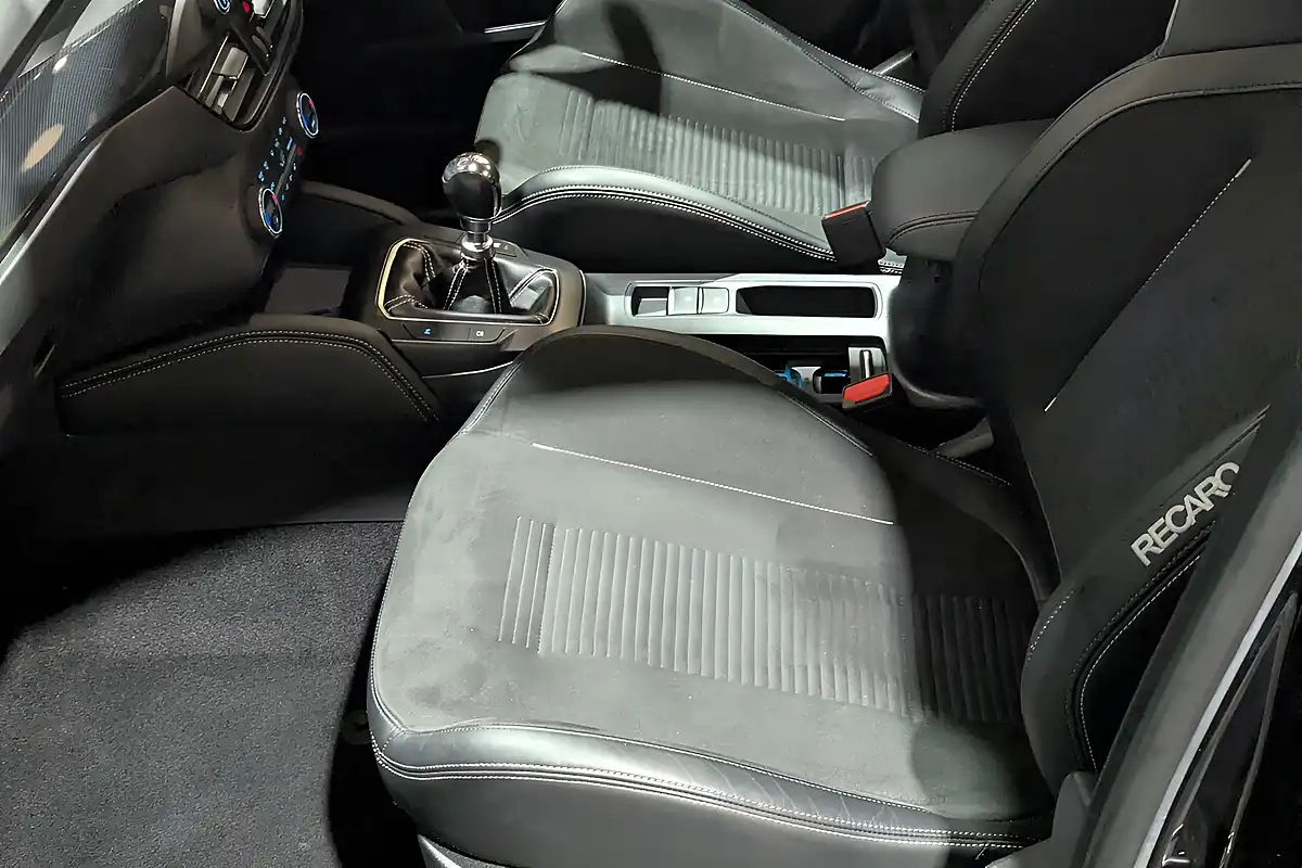 Used 2021 Ford Focus ST Black - Interior and Exterior details 20
