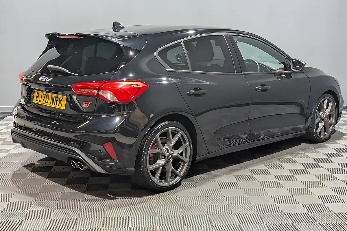 Used 2021 Ford Focus ST Black - Interior and Exterior details 7