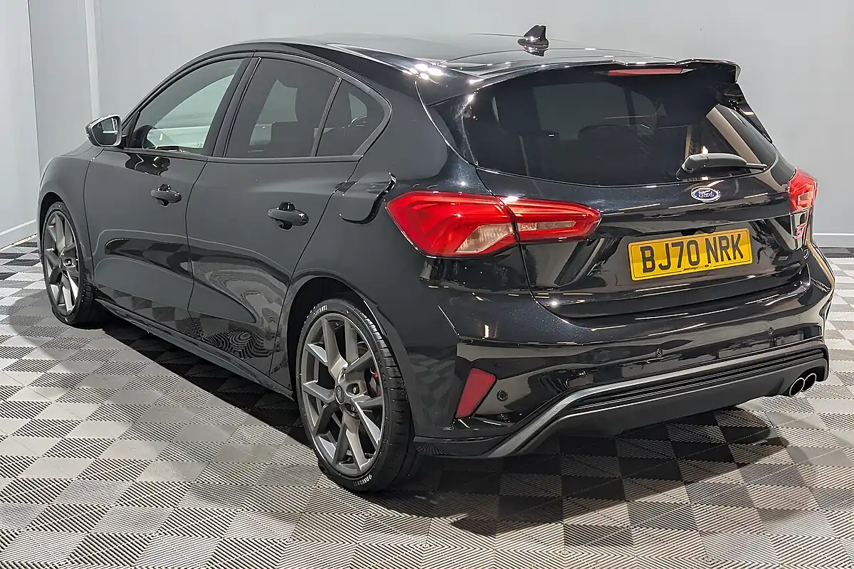 Used 2021 Ford Focus ST Black - Interior and Exterior details 9