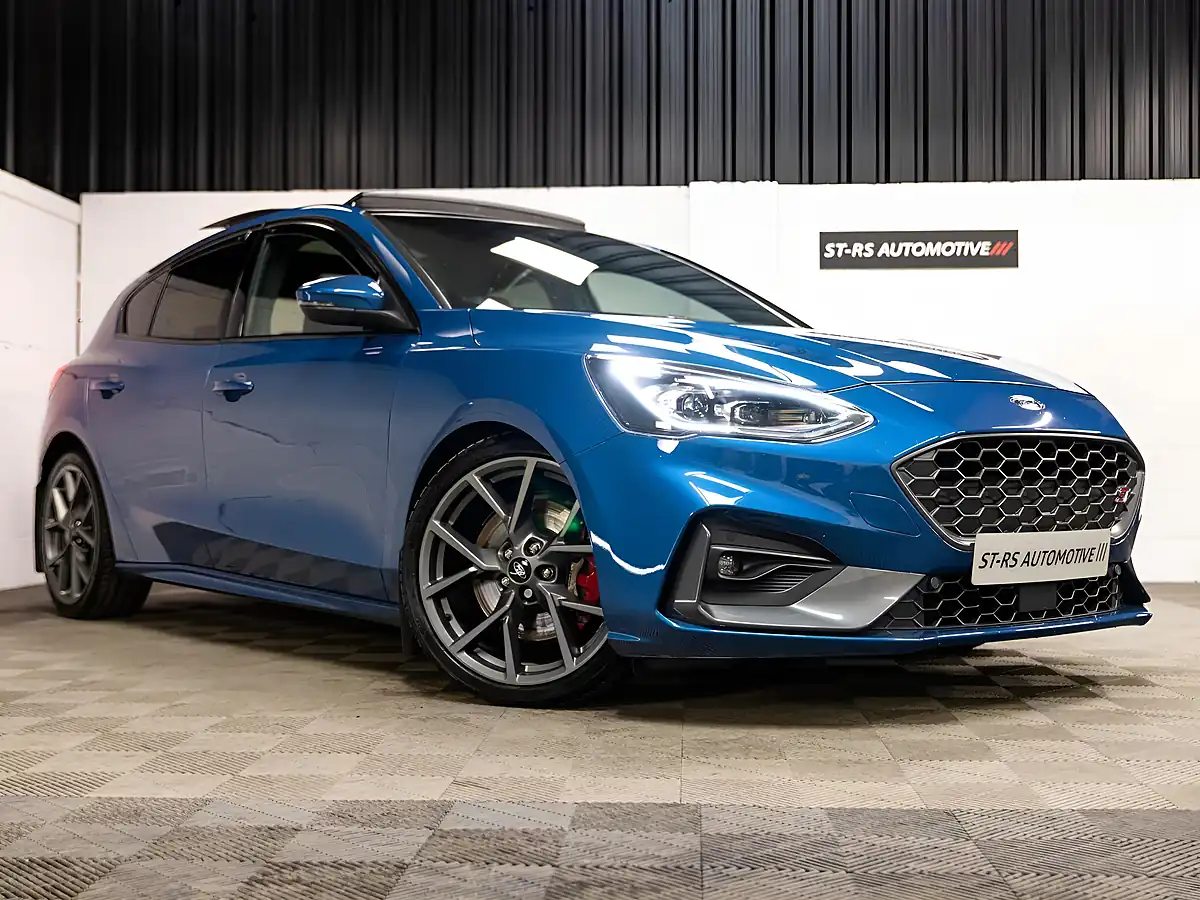 Used 2021 Ford Focus ST Blue - Front View