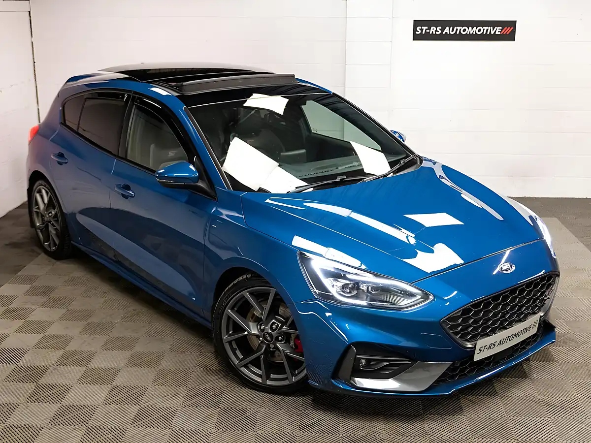 Used 2021 Ford Focus ST Blue - Interior and Exterior details 5