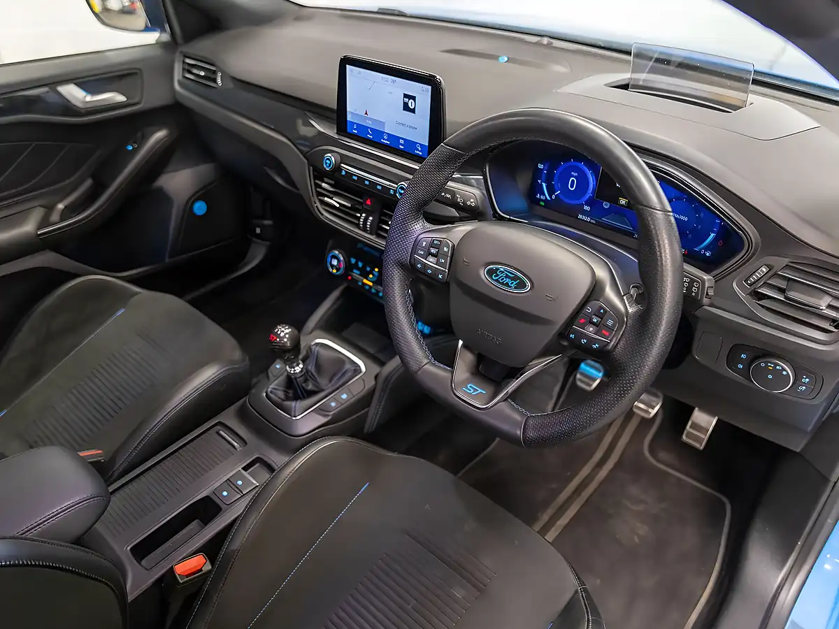 Used 2021 Ford Focus ST Edition Azura Blue - Interior and Exterior details 11