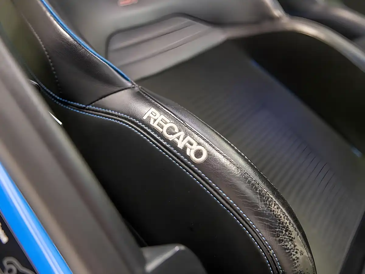 Used 2021 Ford Focus ST Edition Azura Blue - Interior and Exterior details 17