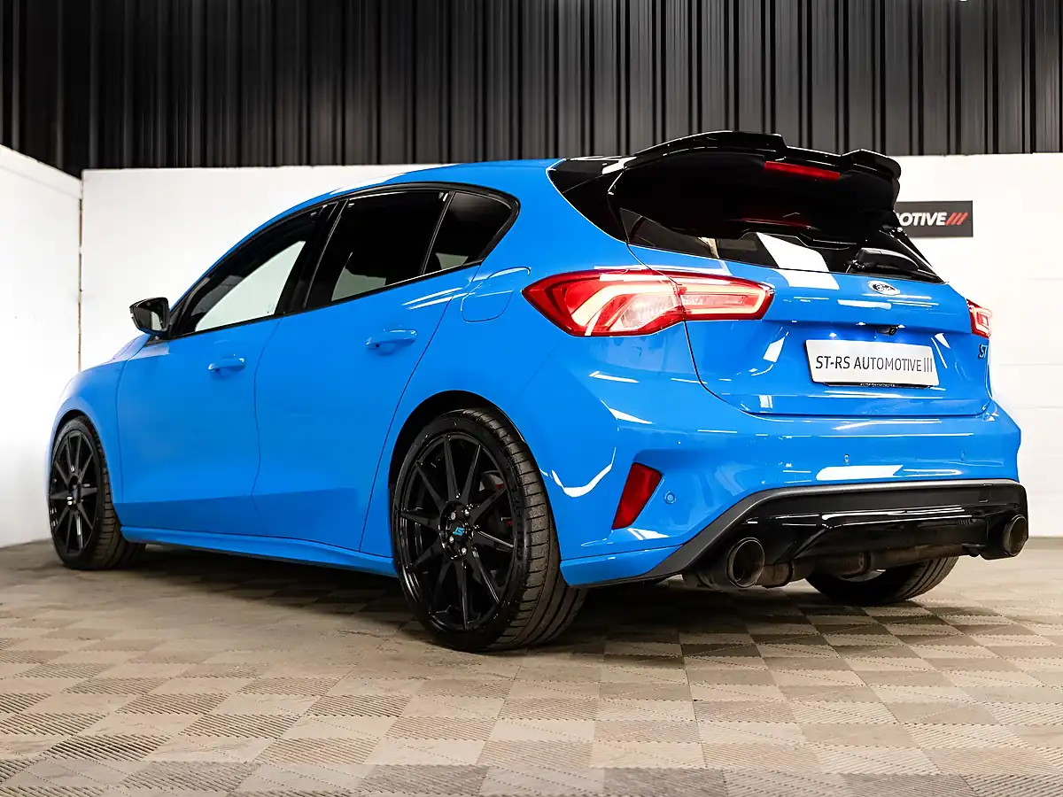 Used 2021 Ford Focus ST Edition Azura Blue - Interior and Exterior details 9