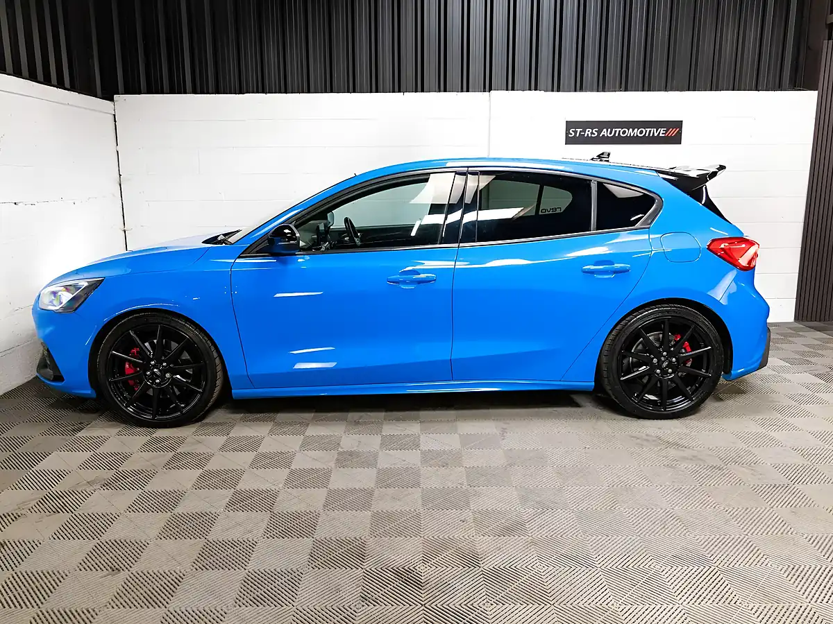 Used 2021 Ford Focus ST Edition Azura Blue - Interior and Exterior details 4