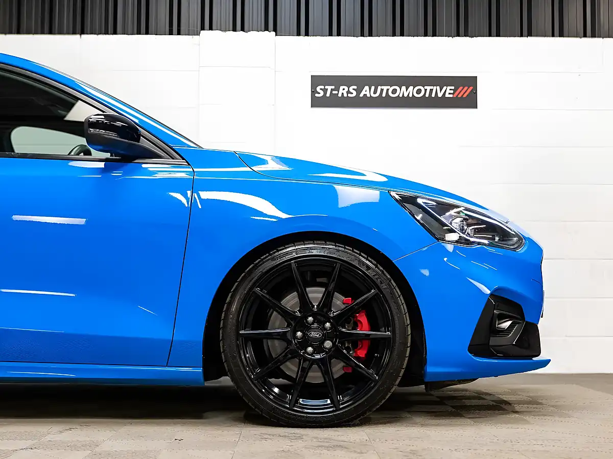 Used 2021 Ford Focus ST Edition Azura Blue - Interior and Exterior details 6