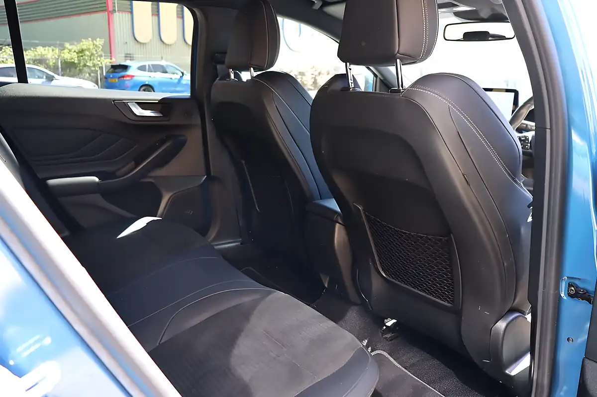 Used 2021 Ford Focus ST Ford Performance Blue - Interior and Exterior details 10