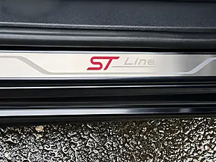 Used 2021 Ford Focus ST-Line Black - Interior and Exterior details 16