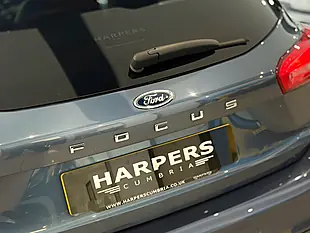Used 2021 Ford Focus ST-Line Blue - Interior and Exterior details 7