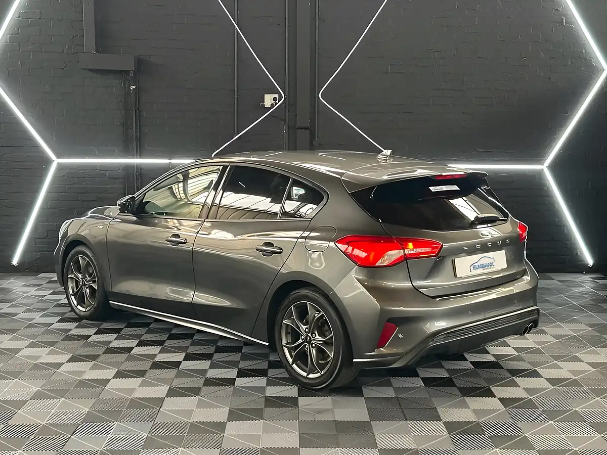 Used 2021 Ford Focus ST-Line Grey - Interior and Exterior details 10