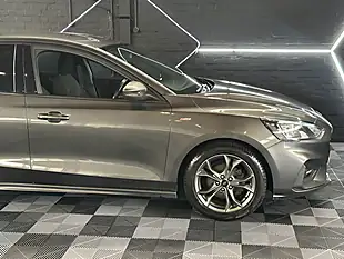 Used 2021 Ford Focus ST-Line Grey - Interior and Exterior details 13