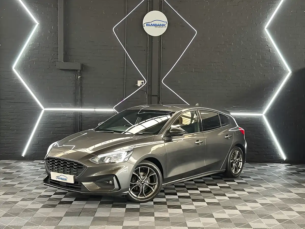 Used 2021 Ford Focus ST-Line Grey - Interior and Exterior details 17