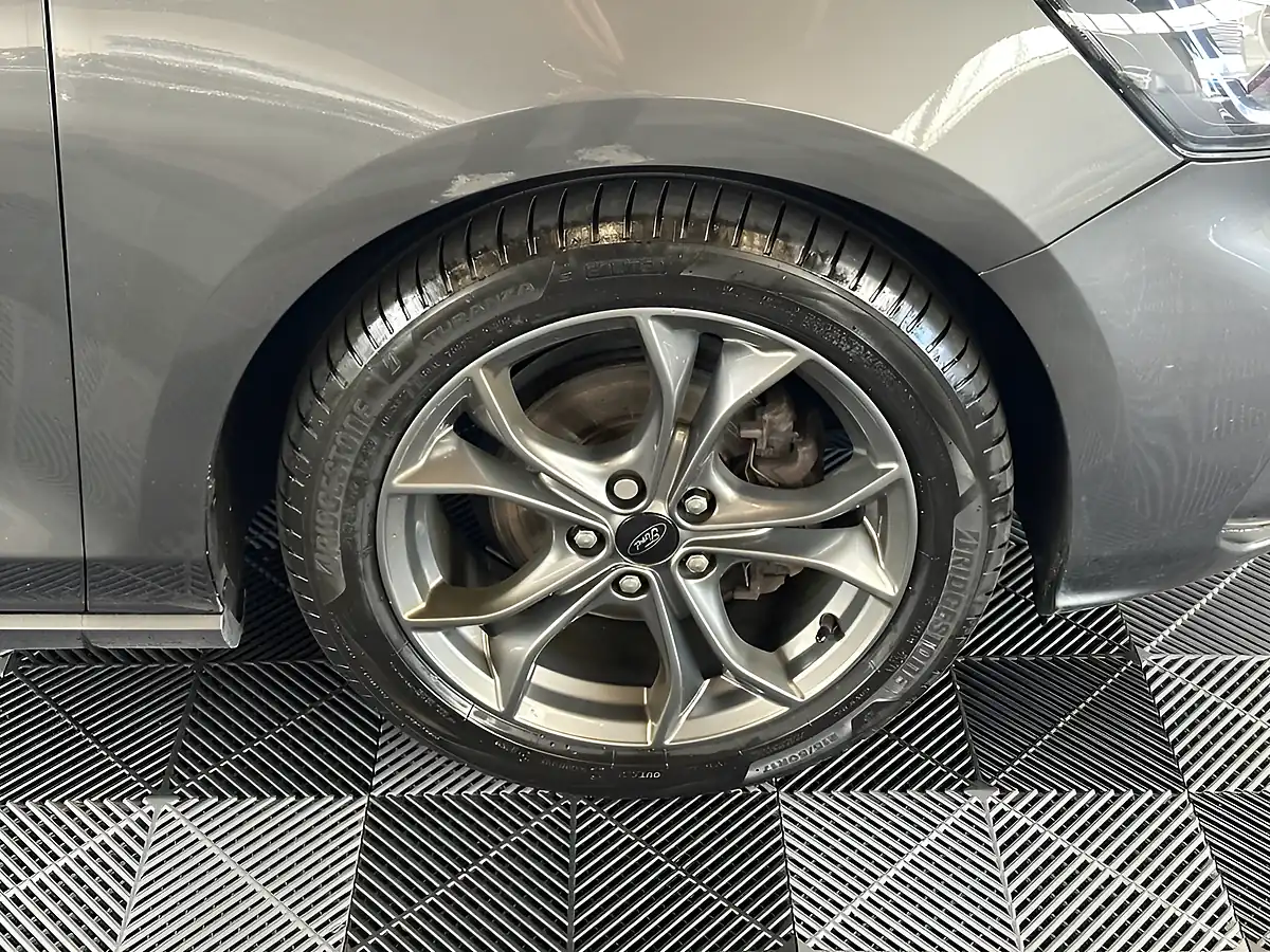 Used 2021 Ford Focus ST-Line Grey - Interior and Exterior details 19