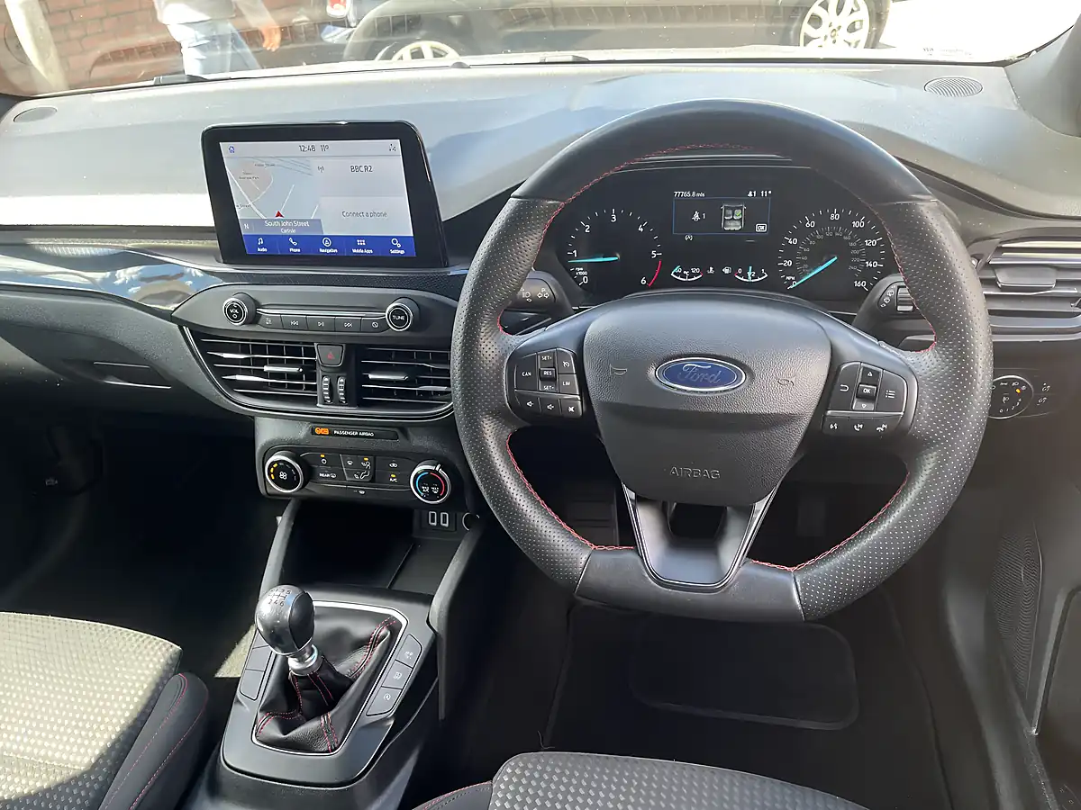 Used 2021 Ford Focus ST-Line Silver - Interior and Exterior details 15