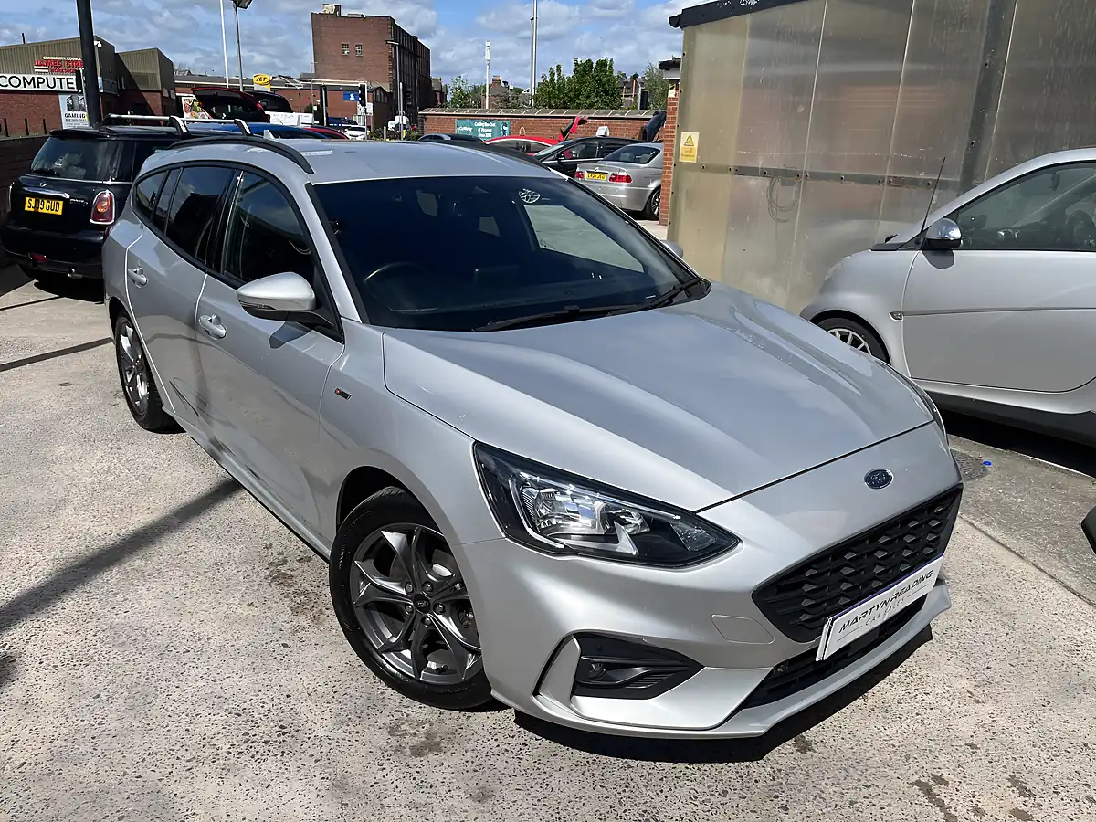 Used 2021 Ford Focus ST-Line Silver - Interior and Exterior details 4
