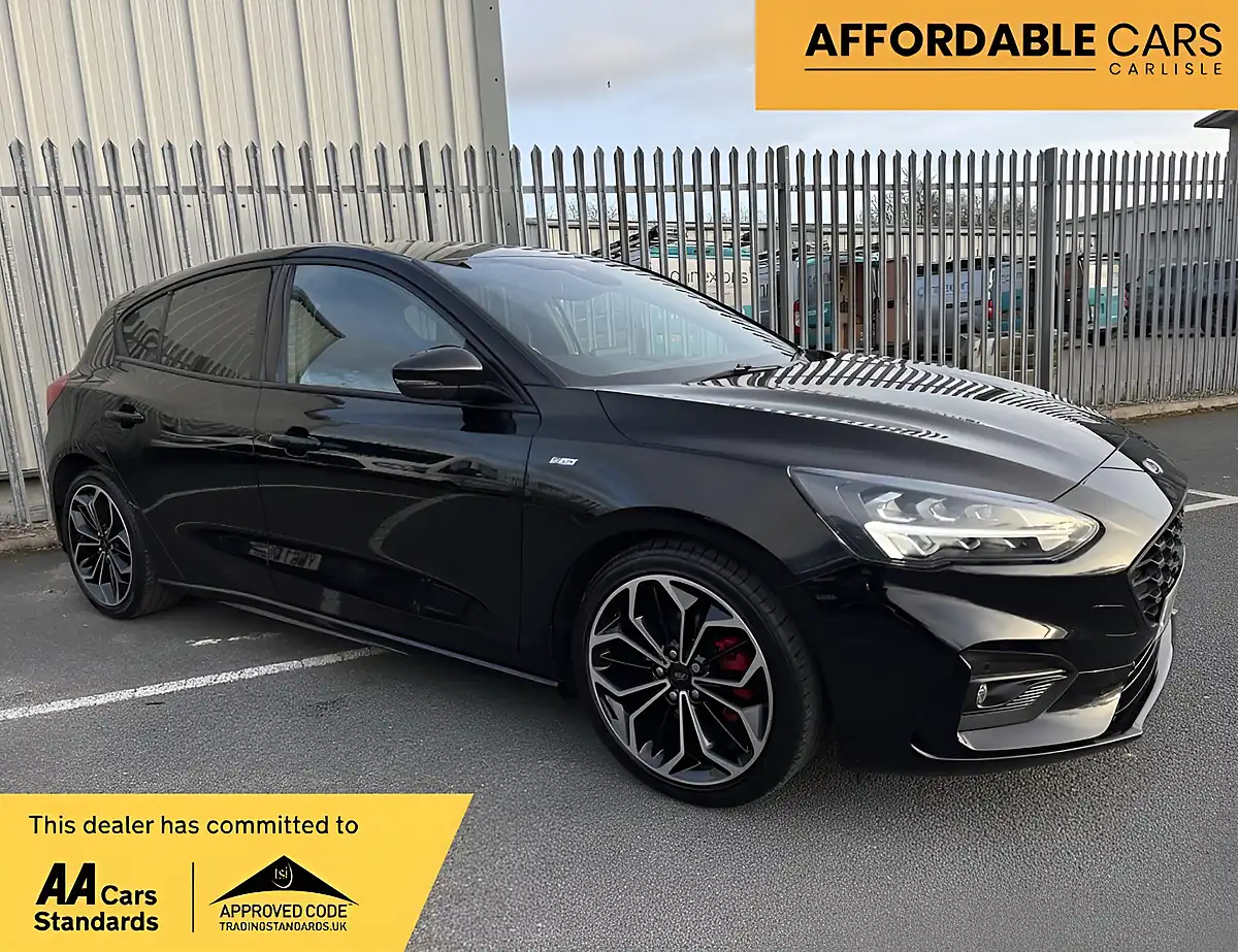 Used 2021 Ford Focus ST-Line X Black - Front View