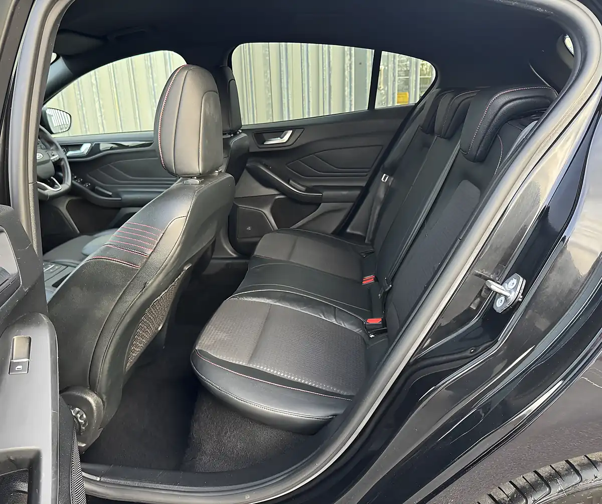 Used 2021 Ford Focus ST-Line X Black - Interior and Exterior details 11