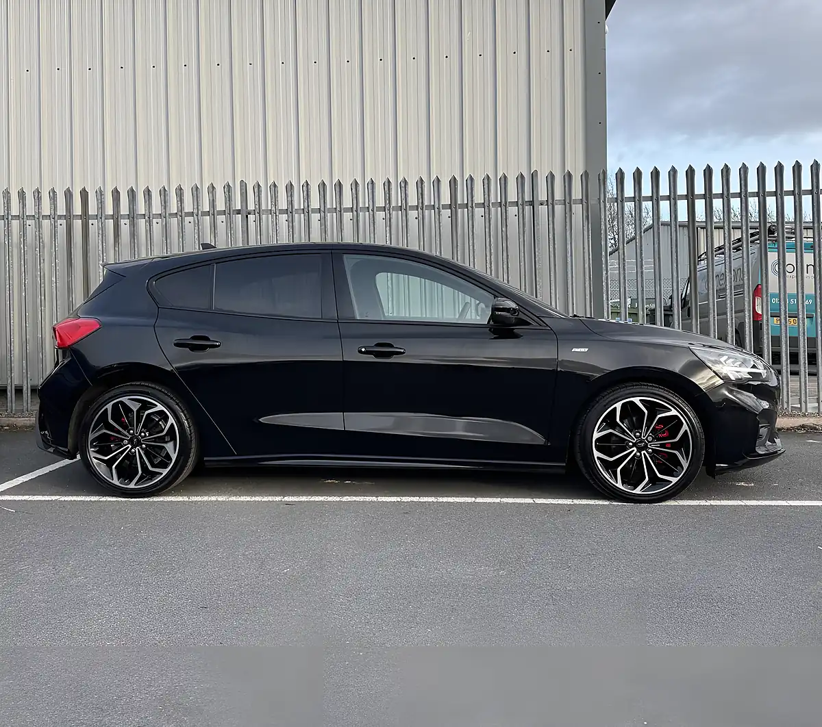 Used 2021 Ford Focus ST-Line X Black - Interior and Exterior details 7