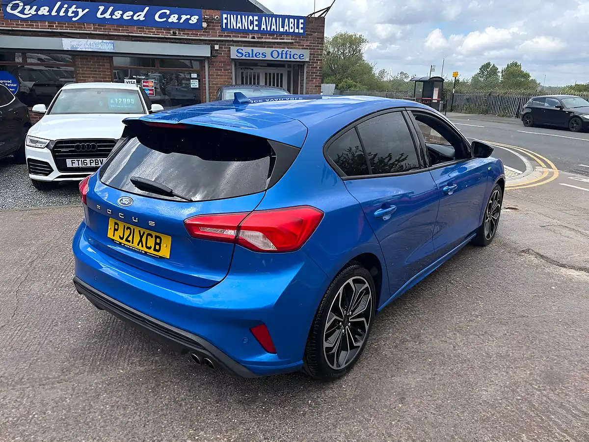 Used 2021 Ford Focus ST-Line X Blue - Interior and Exterior details 9