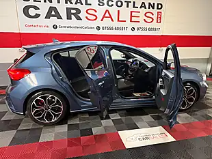 Used 2021 Ford Focus ST-Line X Edition Blue - Interior and Exterior details 10