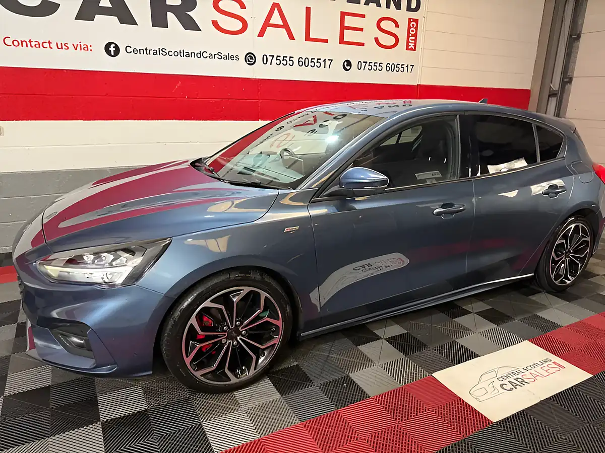 Used 2021 Ford Focus ST-Line X Edition Blue - Interior and Exterior details 6
