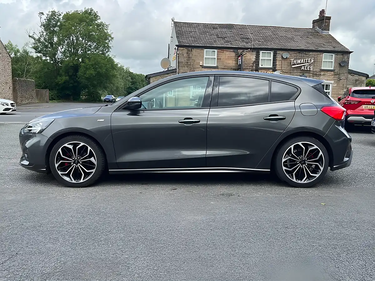 Used 2021 Ford Focus ST-Line X Magnetic Grey - Interior and Exterior details 6