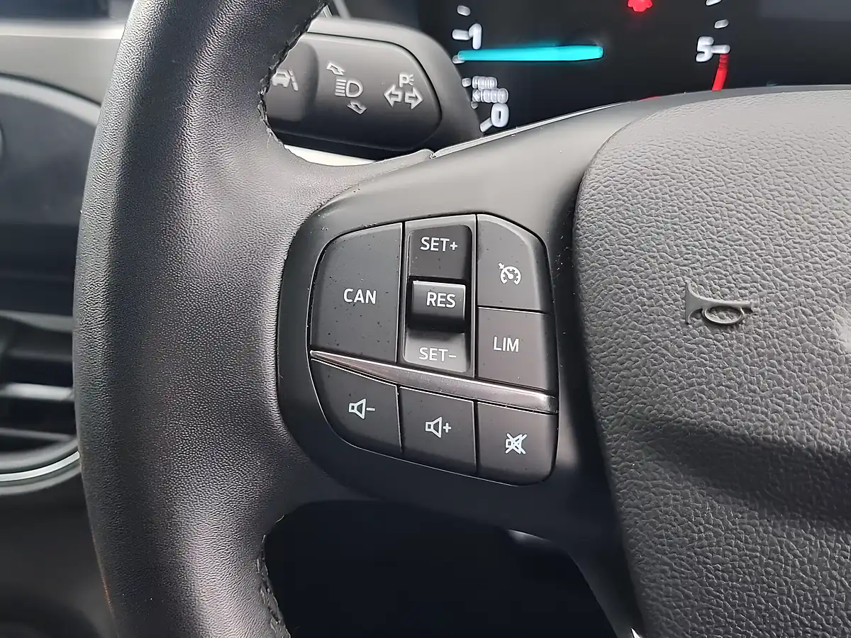 Used 2021 Ford Focus Titanium Black - Interior and Exterior details 12