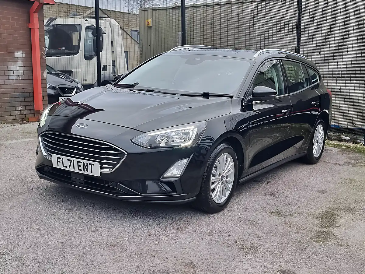 Used 2021 Ford Focus Titanium Black - Interior and Exterior details 3