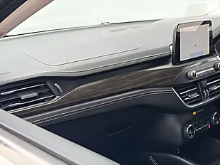Used 2021 Ford Focus Vignale Frozen White - Interior and Exterior details 20