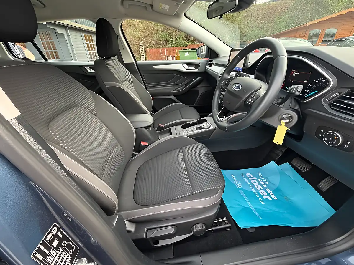Used 2021 Ford Focus Zetec Blue - Interior and Exterior details 4