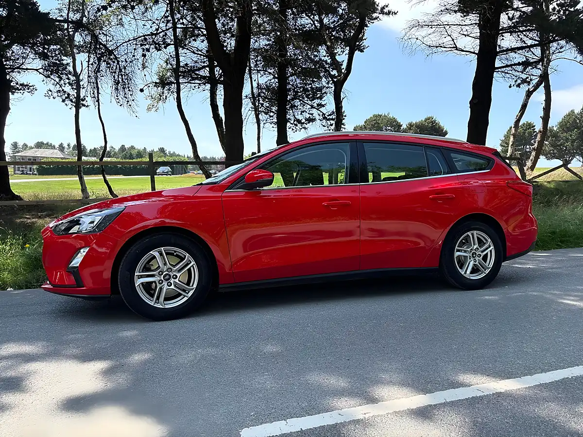 Used 2021 Ford Focus Zetec Red - Interior and Exterior details 11