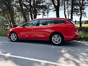Used 2021 Ford Focus Zetec Red - Interior and Exterior details 14