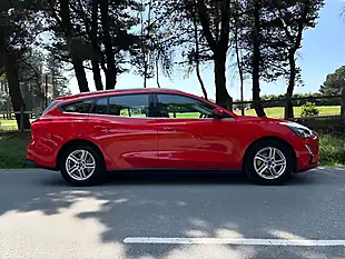 Used 2021 Ford Focus Zetec Red - Interior and Exterior details 4