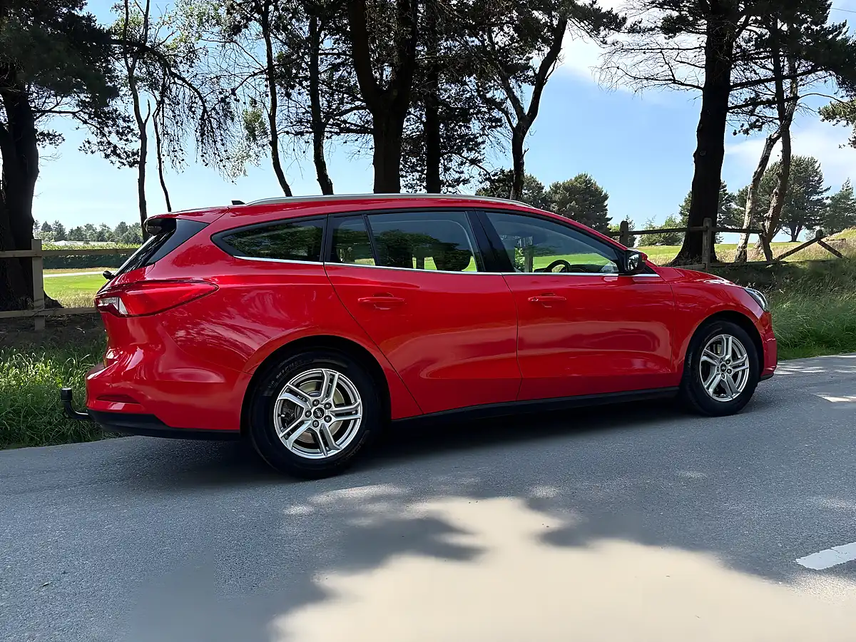 Used 2021 Ford Focus Zetec Red - Interior and Exterior details 5