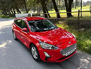 Used 2021 Ford Focus Zetec Red - Interior and Exterior details 9