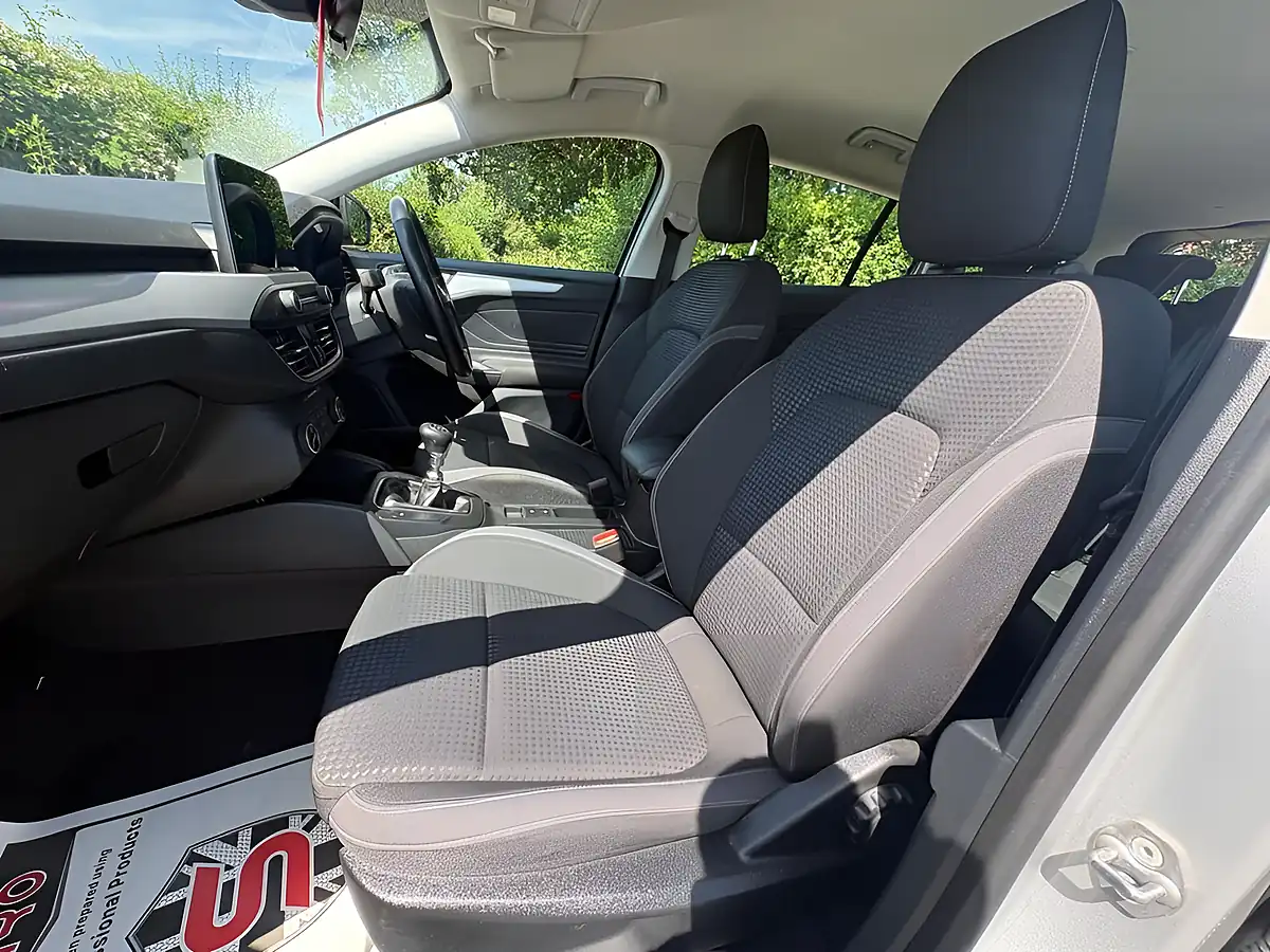 Used 2021 Ford Focus Zetec Silver - Interior and Exterior details 10